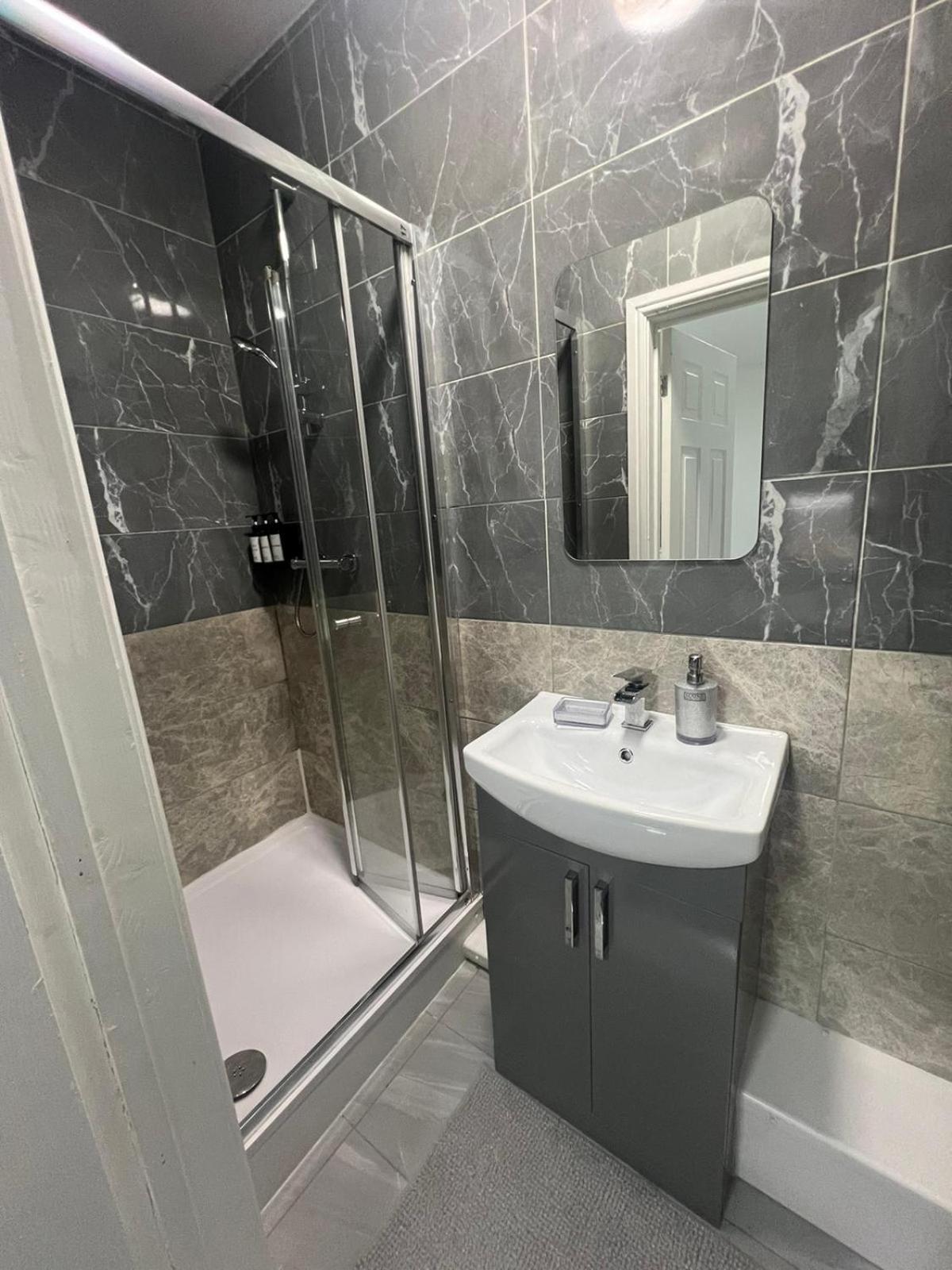 Luxury In Luxury Out Apartment Нотингам Екстериор снимка